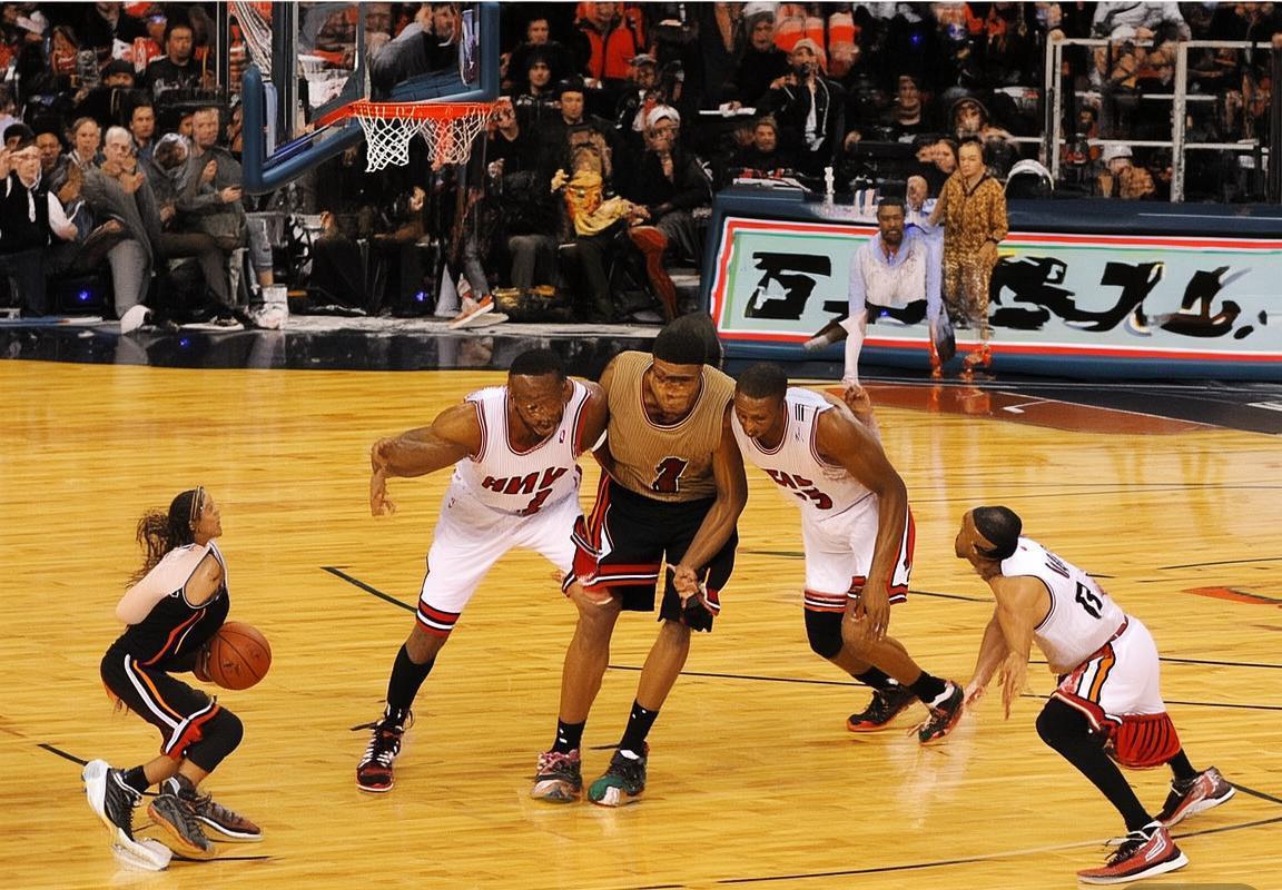 2011年NBA季后赛：公牛vs热火罗斯与詹姆斯巅峰对决回顾